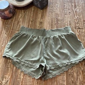 Hollister olive green shorts with lace hem